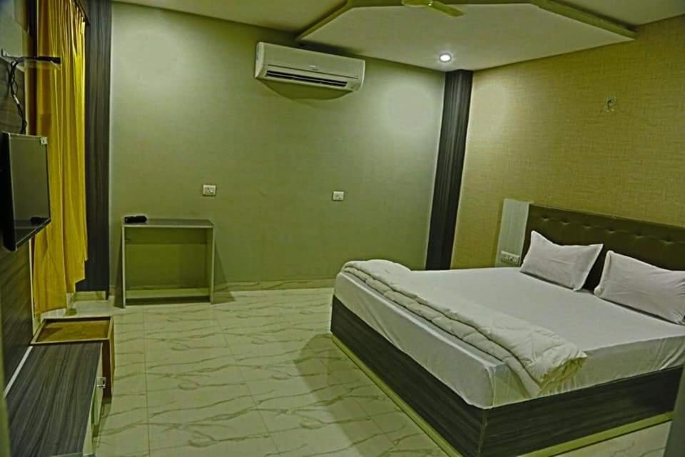 Hotel Hill Vista Udaipur Bagian luar foto