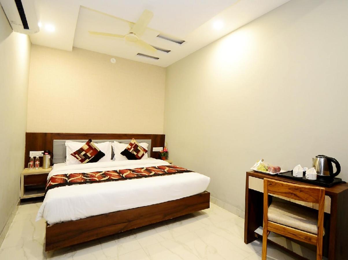 Hotel Hill Vista Udaipur Bagian luar foto