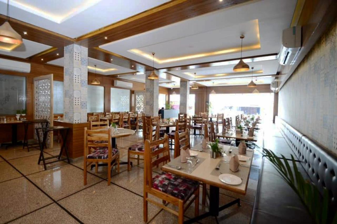 Hotel Hill Vista Udaipur Bagian luar foto