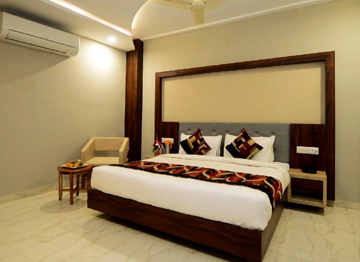 Hotel Hill Vista Udaipur Bagian luar foto