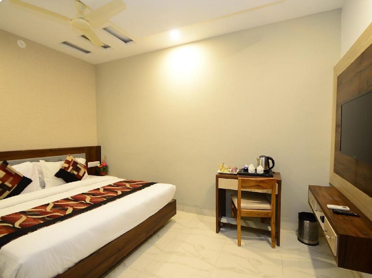 Hotel Hill Vista Udaipur Bagian luar foto