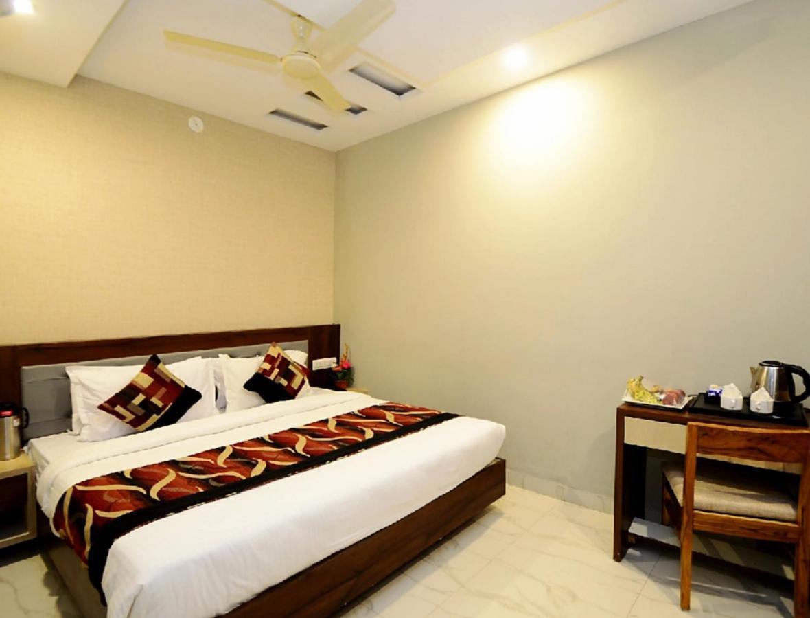 Hotel Hill Vista Udaipur Bagian luar foto